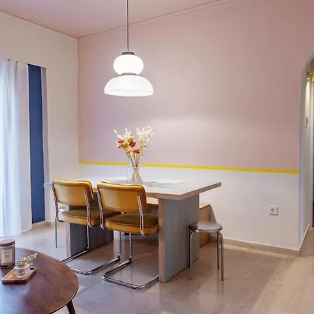 Apartment Vibrant Retreat - Funky Style And Acropolis View